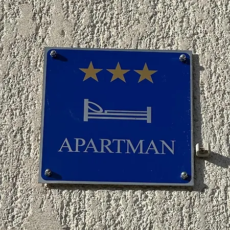 Zlata Apartment Buzdohanj
